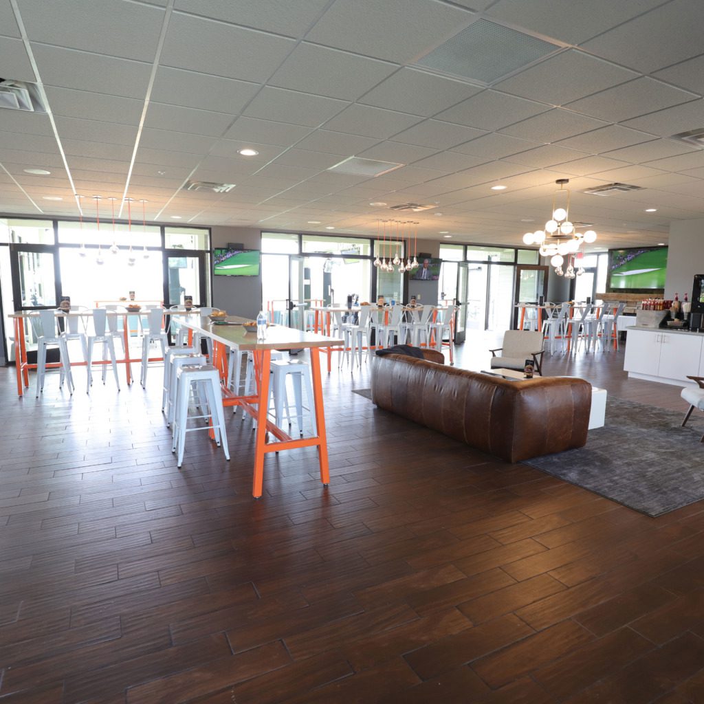 Clubhouse_Square